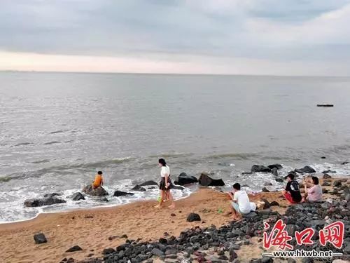 美兰提醒 海边波涛汹涌暗藏危机 3招防范溺水get起来 